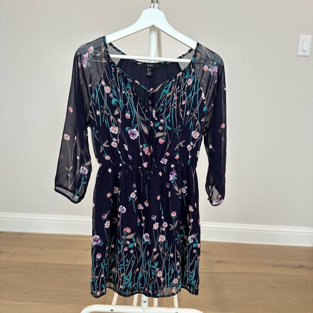 XXI women dress long sleeve size S